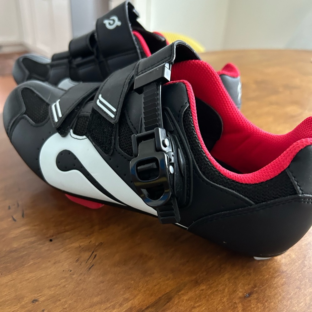Peloton Cycling Shoes, Size 39